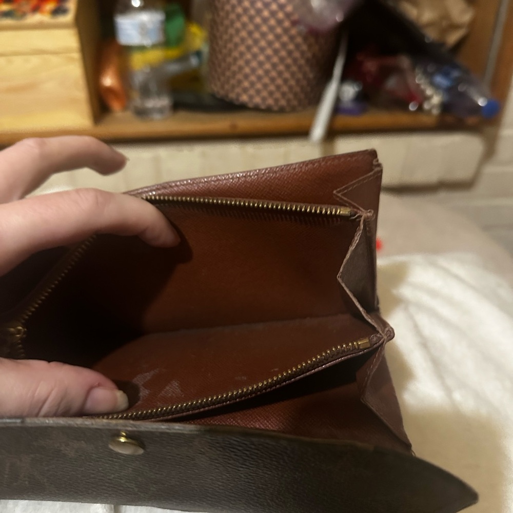 Louis Vuitton Brown Wallet - Picture 4 of 16